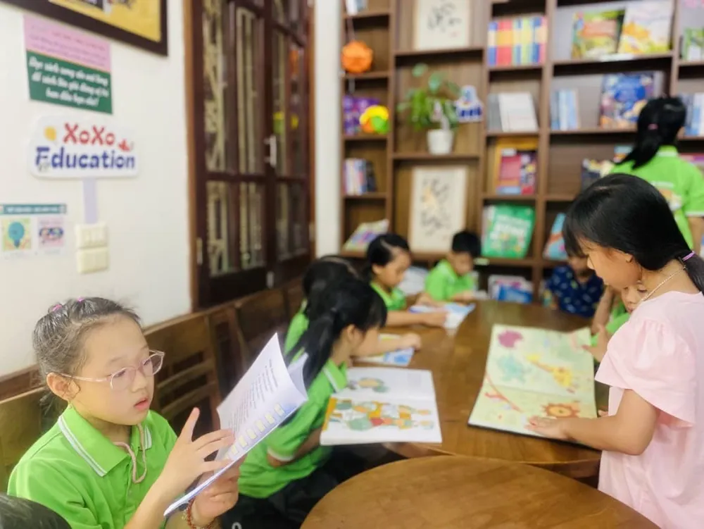 Gallery Stack Background